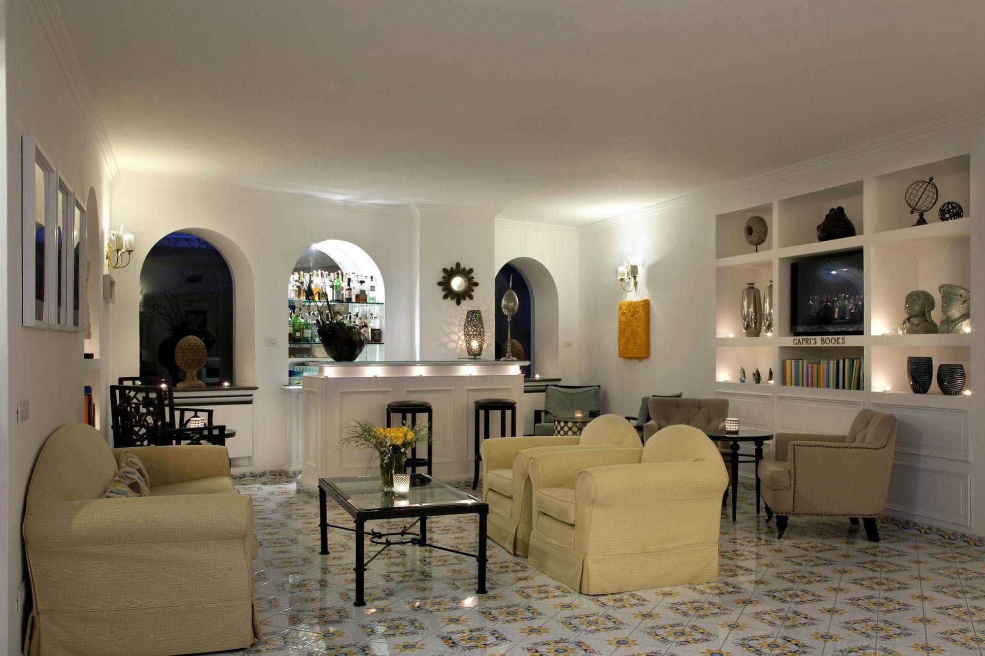 Hotel Canasta Capri Exterior photo