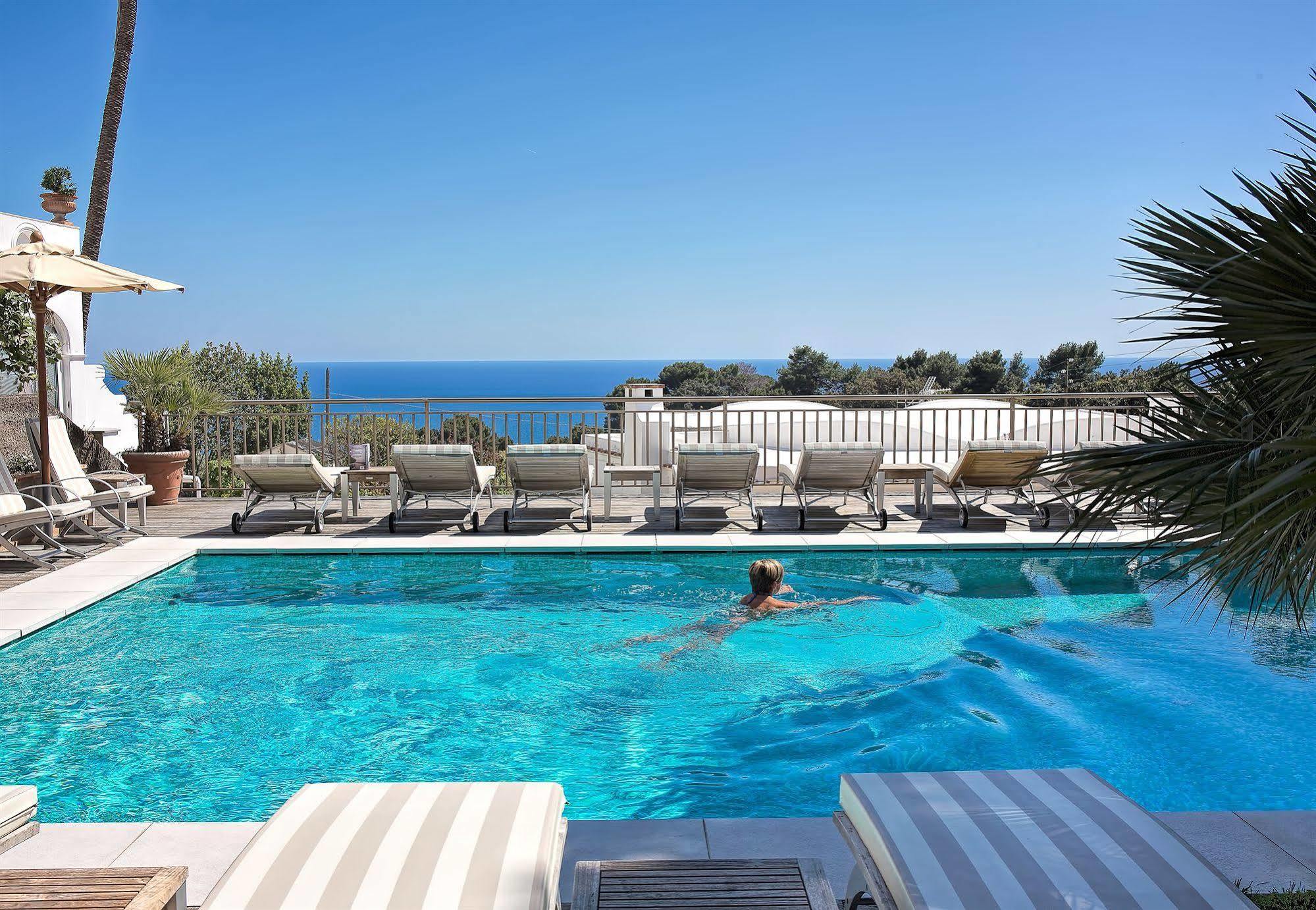Hotel Canasta Capri Exterior photo