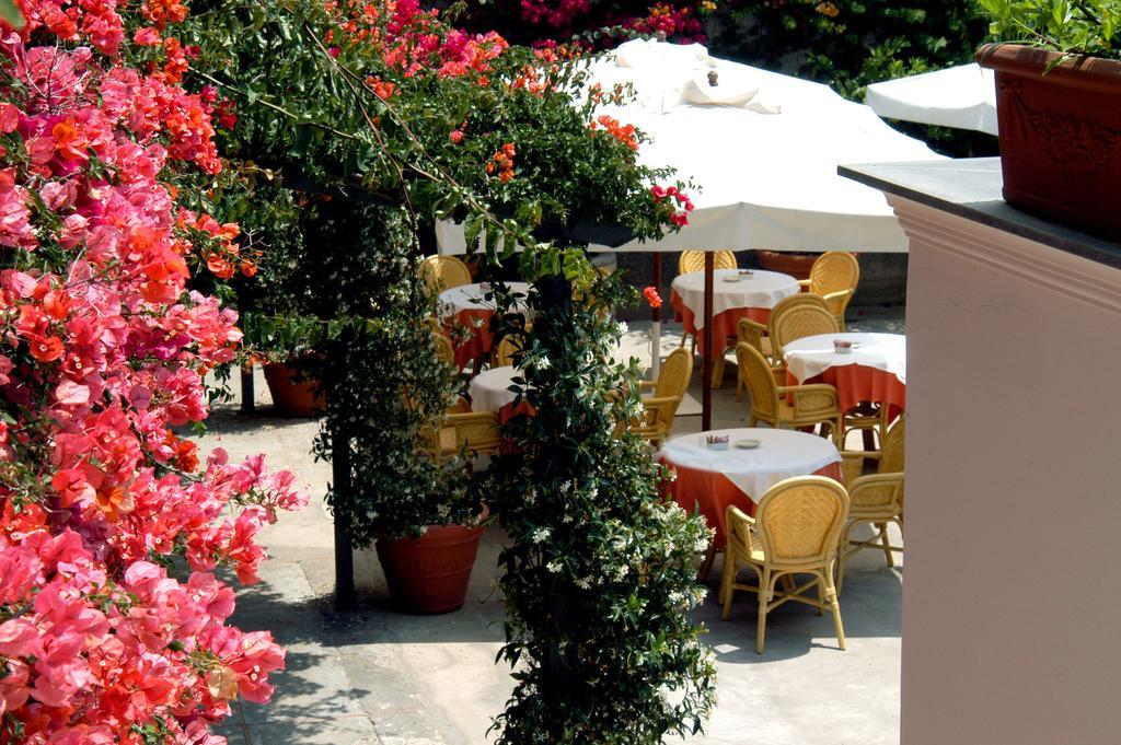 Hotel Canasta Capri Exterior photo
