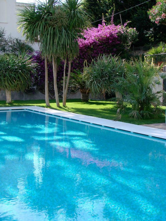 Hotel Canasta Capri Exterior photo